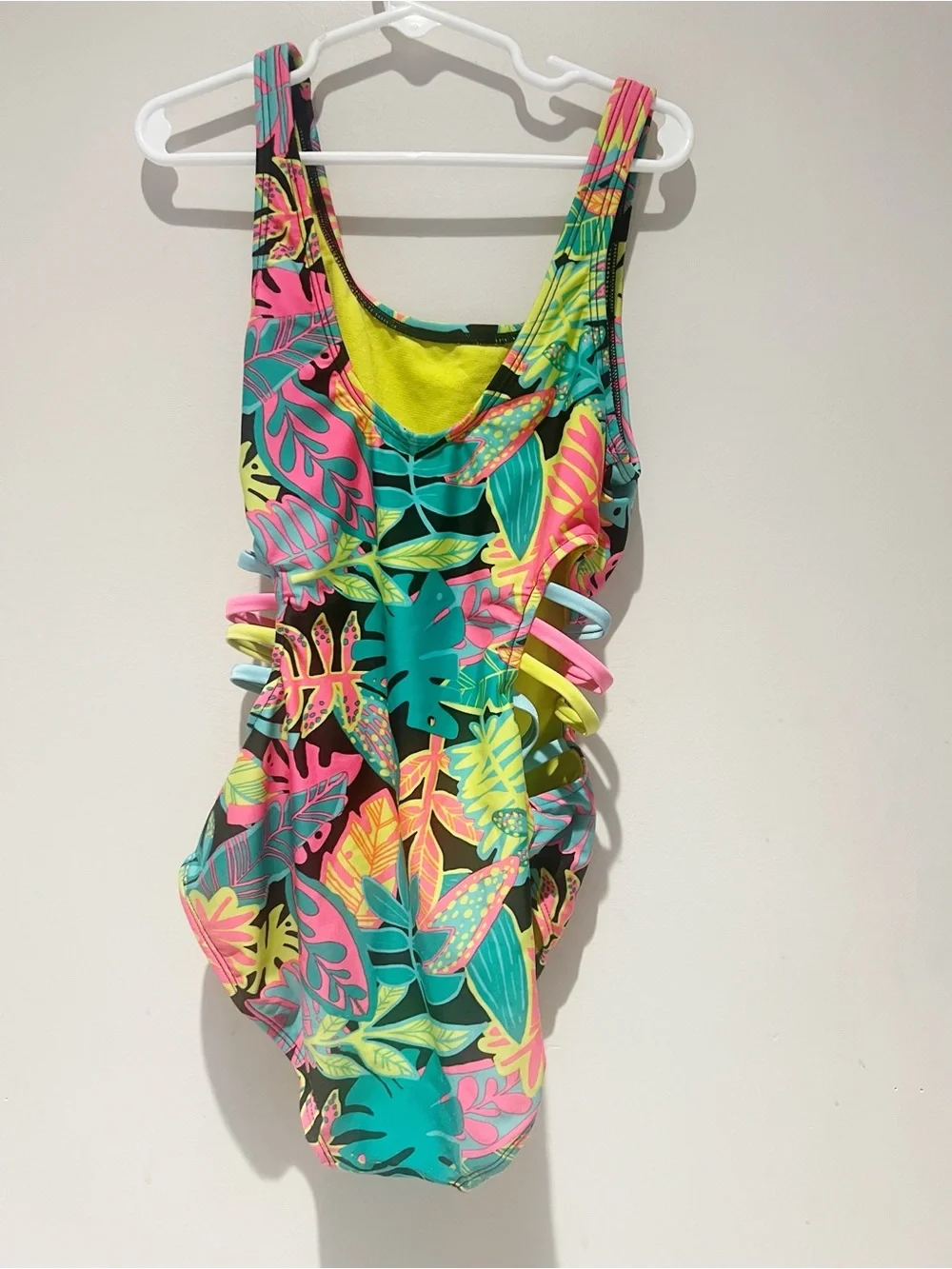 Cat & jack, size large, one piece swimsuit